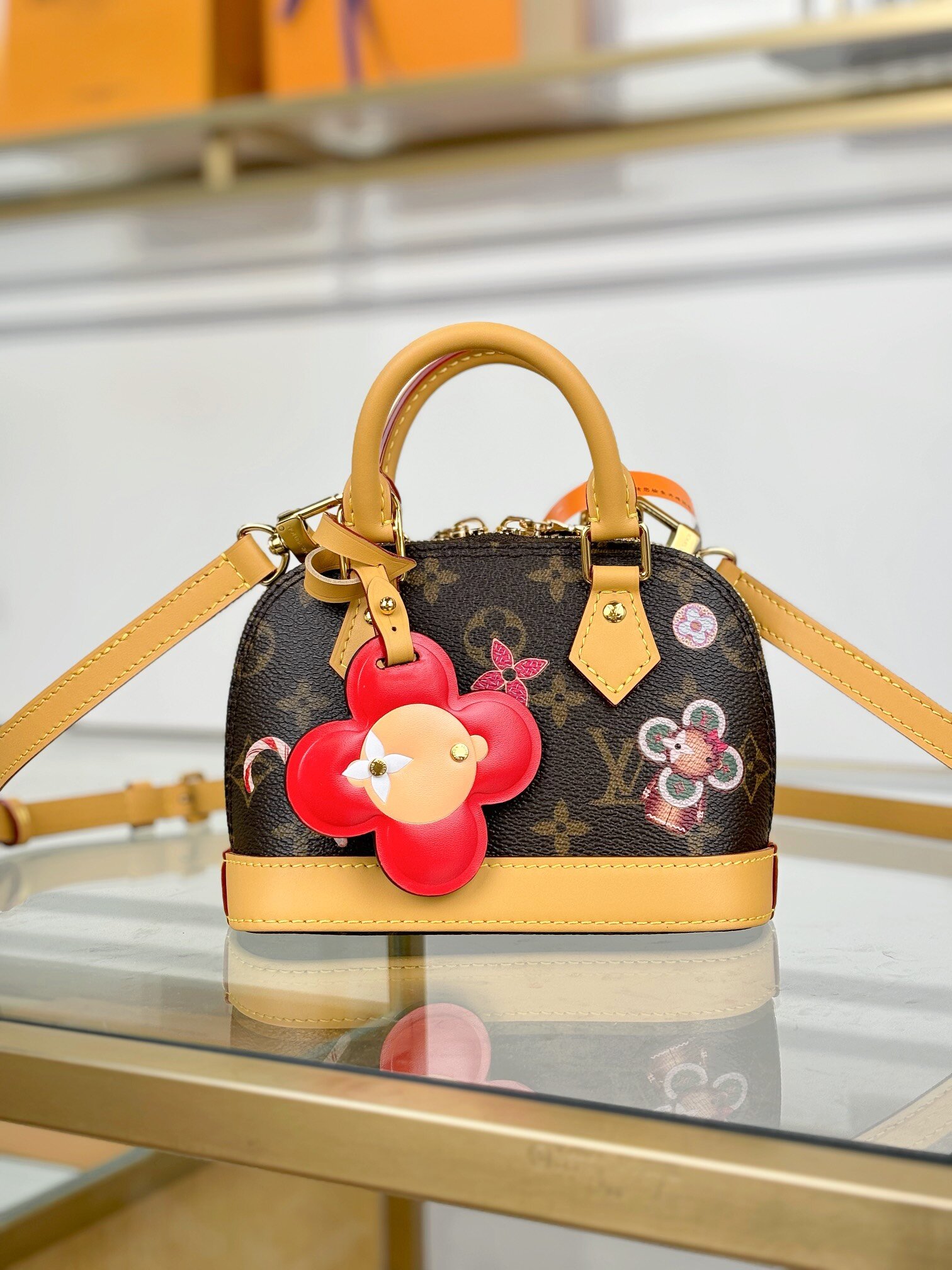 LV M12199